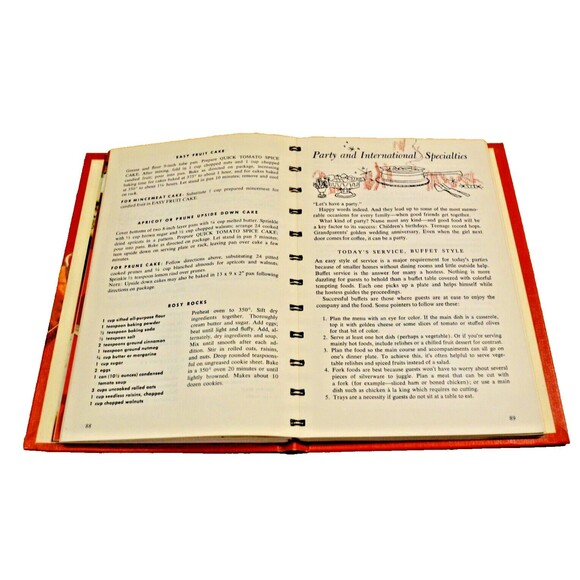 First Edition Cooking with Soup A Campbell Cookbook 1965 Spiral Bound Hardcover - Picture 6 of 9